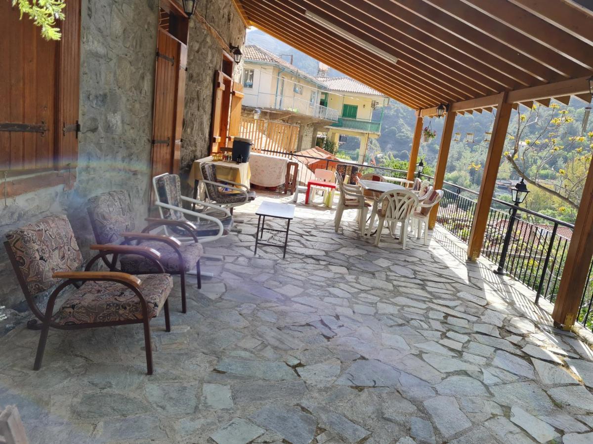 فيلا Elpiniki'S Old House كالوبانايوتيس المظهر الخارجي الصورة