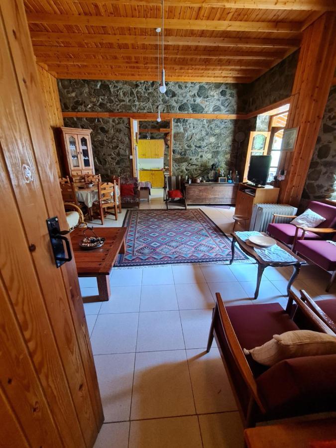 فيلا Elpiniki'S Old House كالوبانايوتيس المظهر الخارجي الصورة
