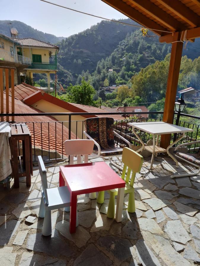 فيلا Elpiniki'S Old House كالوبانايوتيس المظهر الخارجي الصورة